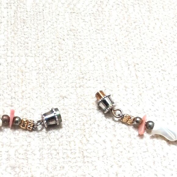 Tulip Carved Mother of Pearl Beads and Coral Necklace with Brass Bead Spacers - Picture 5 of 8